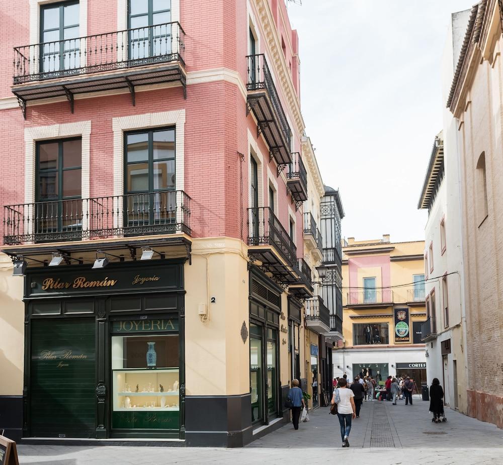 Apartmán Dreamsapt Jovellanos Sevilla Exteriér fotografie